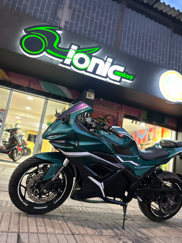 Ionic one moto 4